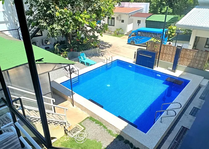 Alona Whitehouses Resort