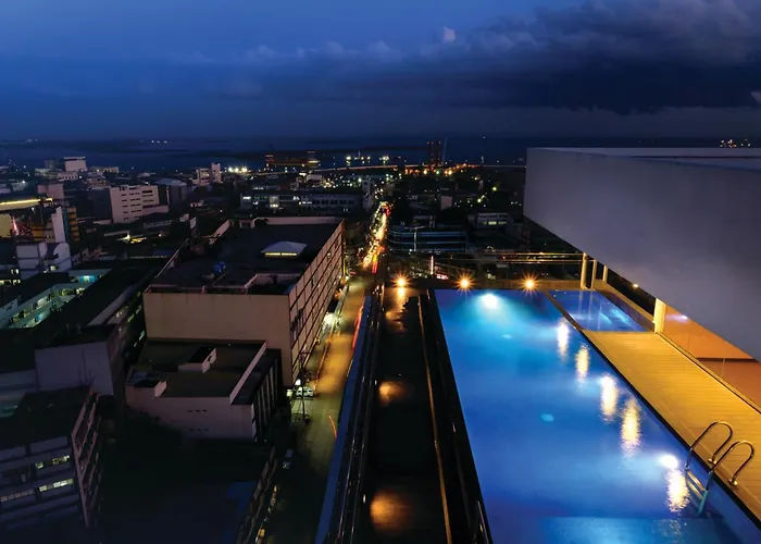 One Central Hotel&Suites